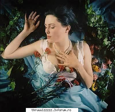 Videoclipuri si Versuri WITHIN TEMPTATION - Versuri WITHIN TEM - ^*^AlT3 TrP jI aLtZi KnTaR3TzI kR3 Va PlAk^*^