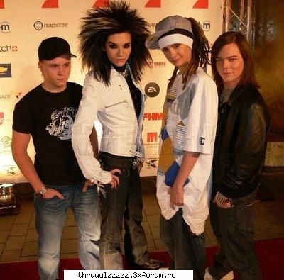 interviu tokio hotel - "Cate mesaje SMS trimiteti aproximativ pe luna? - ^#^Tokio Hotel^#^