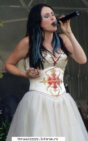 within temptation - ice leaves have fallen
and skies turned into grey.
the night keeps on closing