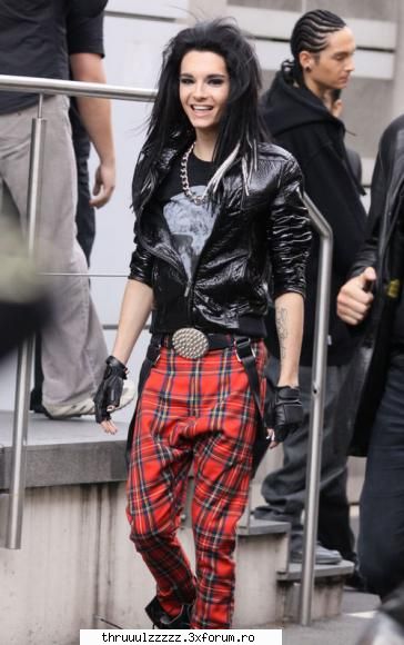 poze Bill Kaulitz - Imi place la nebunuie cum arata in asta ;) - ^#^Bill Kaulitz^#^